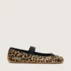 Bailarinas Étoile en piel de potro con estampado de leopardo, estrella bordada en negro y correa elástica