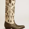 Botas Wish Star en cuero blanco y negro con incrustaciones de rosas y estrellas