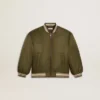 Chaqueta bomber de nylon verde militar para niños con letras en la espalda
