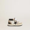 Junior June en napa con inserciones de gamuza y estrella de cuero negro