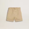 Shorts para niñas color arena con logotipo bordado