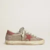 Super-Star LTD para mujer en gamuza gris con estrella y lengüeta del talón de gamuza encerada roja