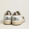 Zapatillas Ball Star para hombre en piel napa blanca con estrella y lengüeta en el talón de piel laminada color bronce