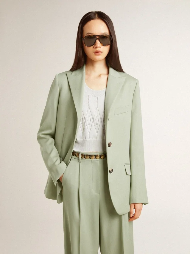 Americana de mujer en lana verde salvia