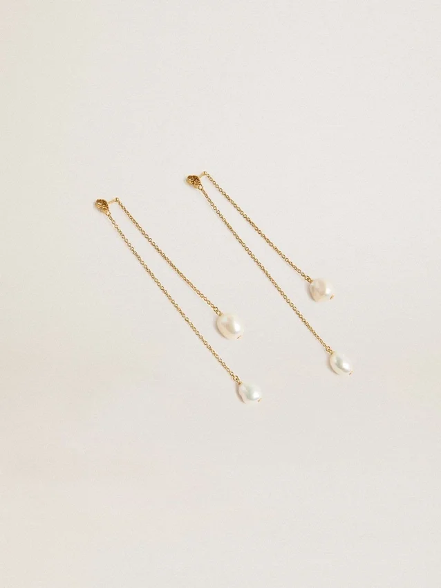 Aretes colgantes con perlas