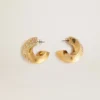 Aretes de aro dorados con cristales