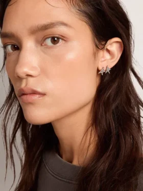 Aretes de botón para mujer en color oro antiguo con cristales