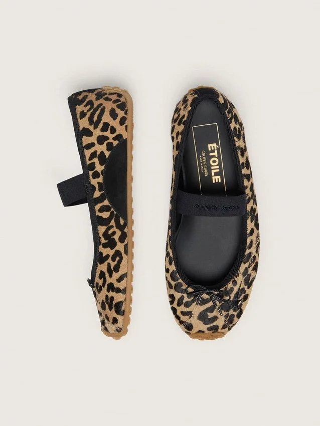 Bailarinas Étoile en piel de potro con estampado de leopardo, estrella bordada en negro y correa elástica