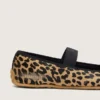 Bailarinas Étoile en piel de potro con estampado de leopardo, estrella bordada en negro y correa elástica
