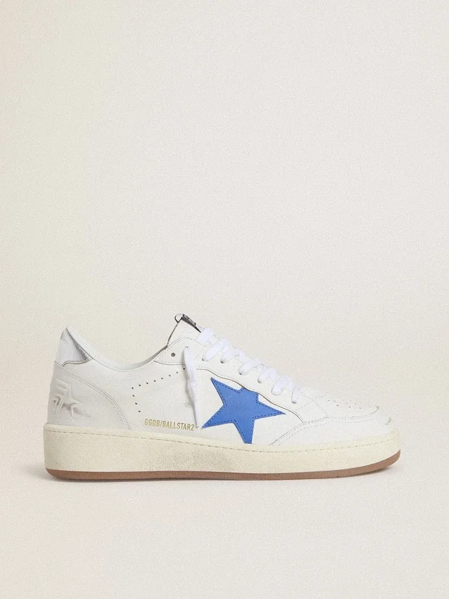 Ball Star con estrella de cuero azul claro y lengüeta en el talón de cuero con lámina plateada