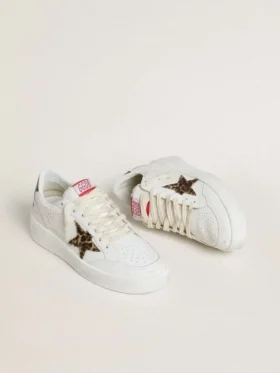Ball Star con estrella de piel de potro con estampado de leopardo y lengüeta del talón de cuero laminado negro