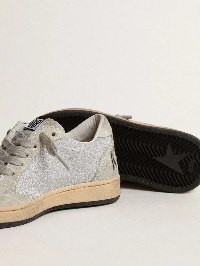 Ball Star Junior con purpurina y inserciones de gamuza gris hielo