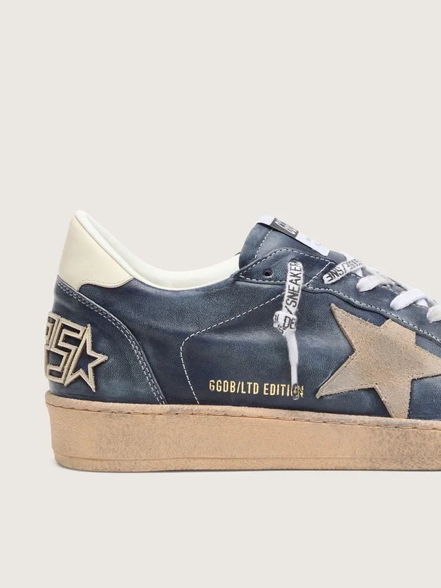 Ball Star LTD para hombre en cuero azul oscuro con estrella de gamuza beige