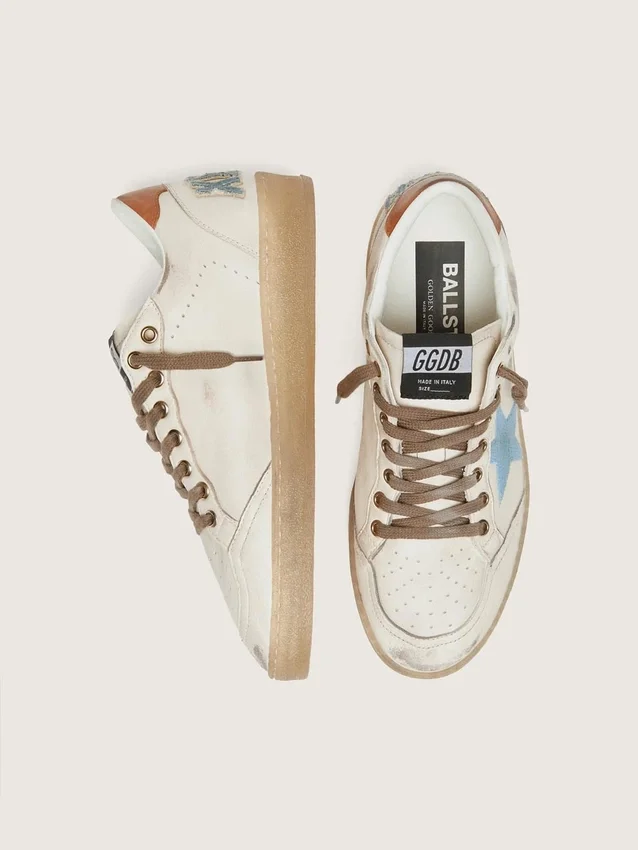 Ball Star LTD para mujer en cuero blanco con estrella bordada en azul claro