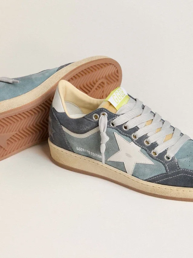 Ball Star LTD para mujer en gamuza azul claro con estrella y lengüeta del talón de cuero blanco lechoso