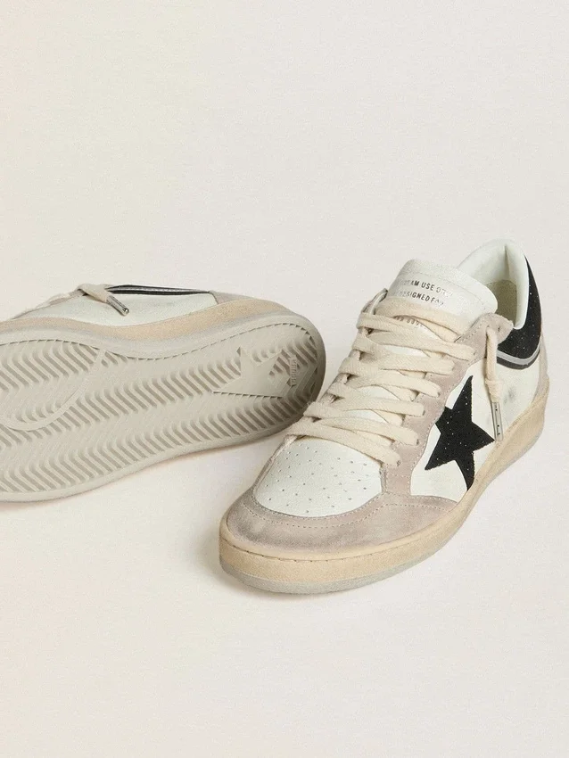 Ball Star LTD para mujer en napa con estrella de cristal negro e inserciones de gamuza beige