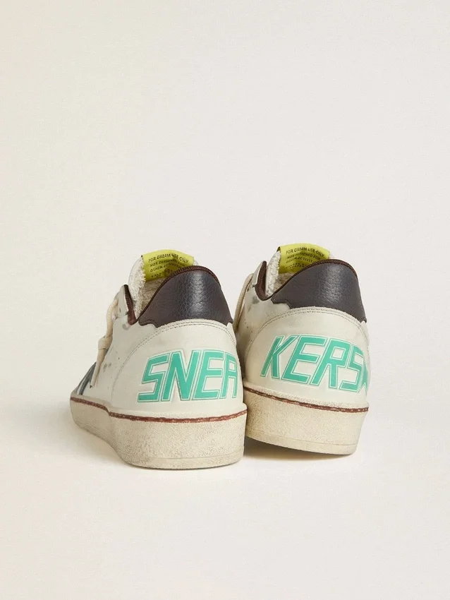 Ball Star para hombre en cuero blanco con estrella de gamuza azul claro y lengüeta del talón de nubuck marrón