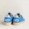 Ball Star para hombre en gamuza azul claro con tachuelas y estrella de cuero metalizado plateado