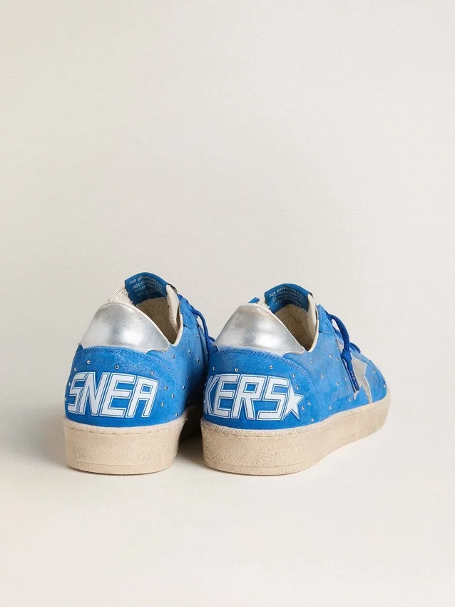Ball Star para hombre en gamuza azul claro con tachuelas y estrella de cuero metalizado plateado