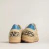 Ball Star para hombre en gamuza beige con estrella de cuero color coral y lengüeta del talón de napa azul
