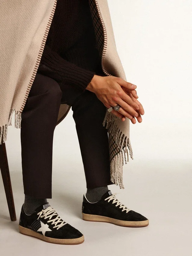 Ball Star para hombre en gamuza negra con estrella de cuero blanco
