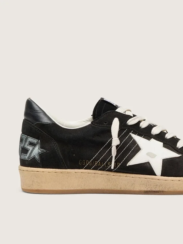 Ball Star para hombre en gamuza negra con estrella de cuero blanco