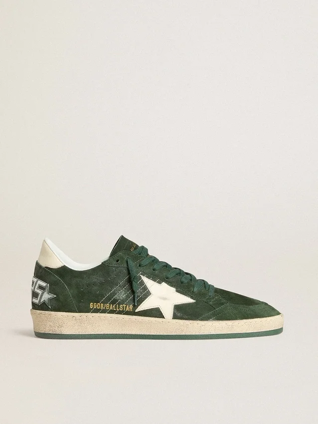 Ball Star para hombre en gamuza verde con estrella de cuero blanco y lengüeta en el talón