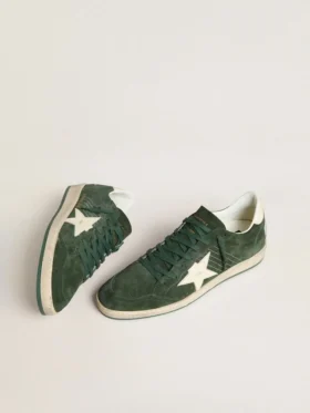 Ball Star para hombre en gamuza verde con estrella de cuero blanco y lengüeta en el talón