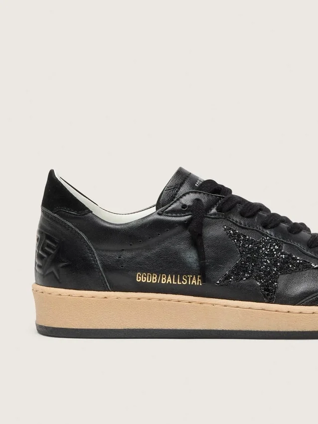 Ball Star para mujer en napa negra con estrella negra con purpurina y lengüeta de talón de gamuza