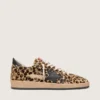 Ball Star para mujer en piel de potro con estampado de leopardo, estrella de cuero negro y lengüeta en el talón