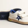 Ball Star Young con estrella de cuero azul metalizado y lengüeta en el talón