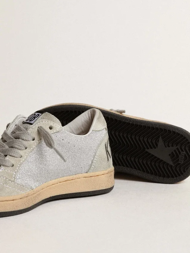 Ball Star Young con purpurina y inserciones de gamuza gris hielo