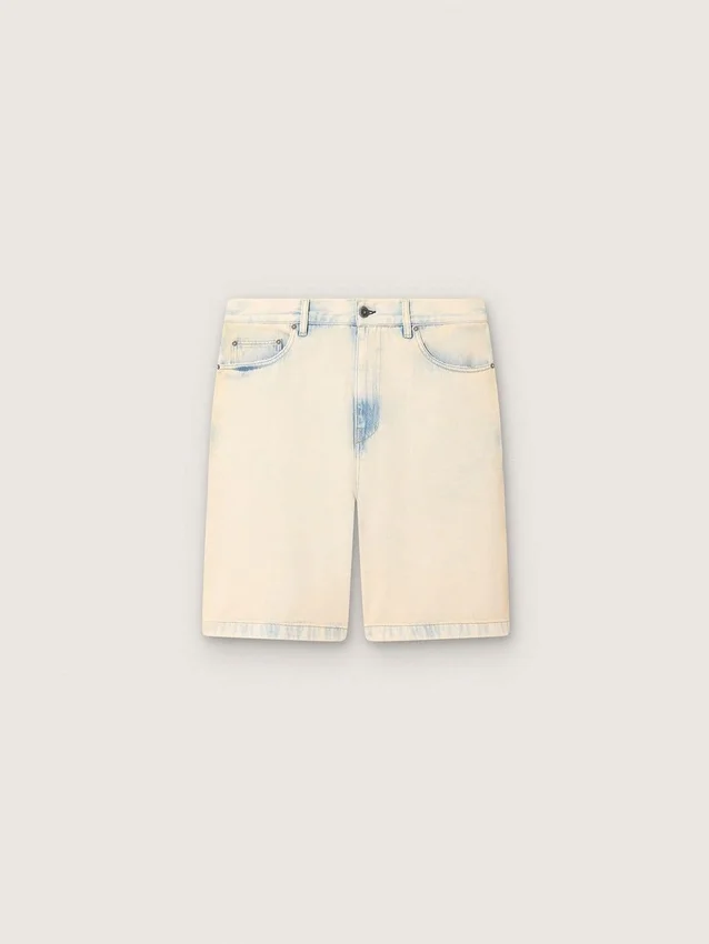 Bermudas para hombre en denim color arena claro
