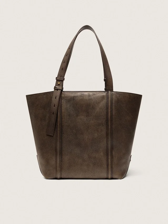 Bolso 24/7 East West en cuero marrón oscuro con efecto desgastado