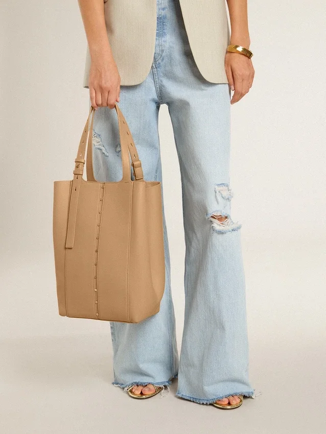 Bolso 24/7 North South en cuero color capuchino con asas ajustables