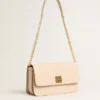 Bolso Gioia en cuero repujado rosa pálido con detalles dorados