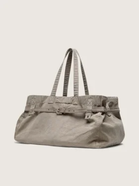 Bolso tipo tote de lona antracita con bordados y detalles en plata envejecida