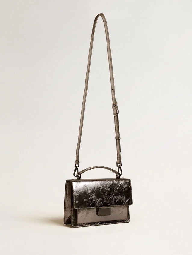 Bolso Venezia en cuero metalizado gris antracita con detalles en negro