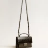 Bolso Venezia en cuero negro metalizado con detalles en negro