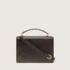 Bolso Venezia en cuero vintage marrón oscuro con relieve y detalles dorados