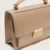 Bolso Venezia en piel beige con detalles dorados