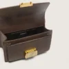 Bolso Venezia pequeño en cuero marrón oscuro con hebilla dorada