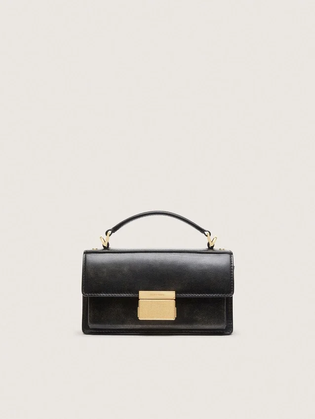 Bolso Venezia pequeño en cuero negro envejecido con detalles dorados
