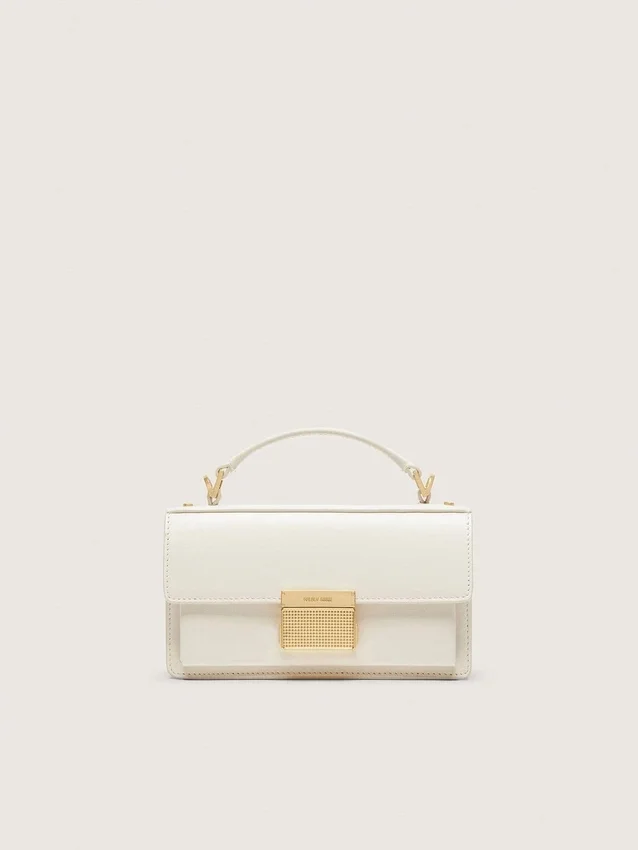 Bolso Venezia pequeño en cuero repujado color mantequilla con detalles dorados