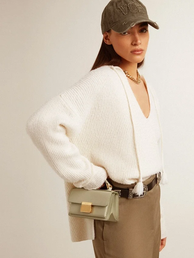 Bolso Venezia pequeño en piel repujada gris mineral con detalles dorados