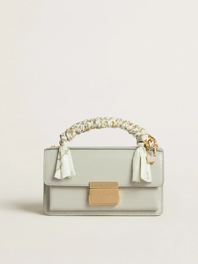 Bolso Venezia pequeño en piel repujada gris mineral con detalles dorados