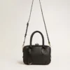 Bolso Vita en cuero liso negro con detalles dorados