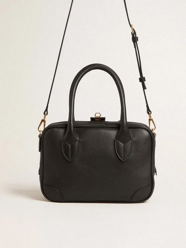 Bolso Vita en cuero liso negro con detalles dorados