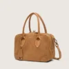 Bolso Vita en gamuza color camello con detalles dorados