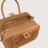 Bolso Vita en gamuza color camello con detalles dorados